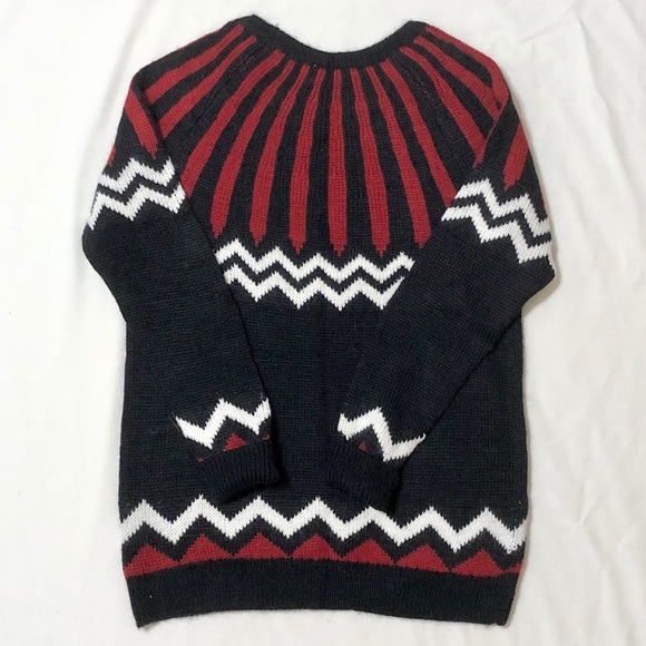 NWT - Gap Women’s Soft Dressy Navy Blue, Red, and White L/S Crewneck Sweater - L - Picture 11 of 14